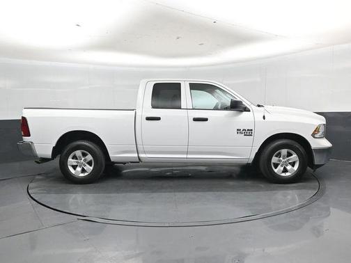 Bright White Clearcoat 2024 RAM 1500 Classic SLT