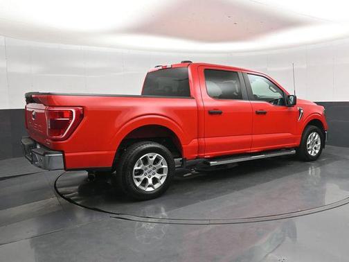 Race Red 2023 Ford F-150 XLT