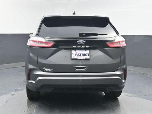 Carbonized Gray Metallic 2024 Ford Edge ST Line