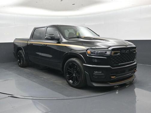 Diamond Black Crystal Pearlcoat 2026 RAM 1500 Big Horn/Lone Star