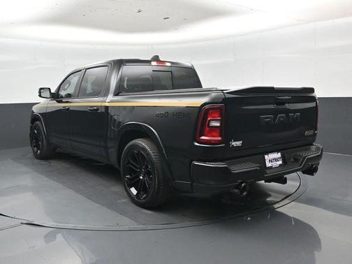 Diamond Black Crystal Pearlcoat 2026 RAM 1500 Big Horn/Lone Star