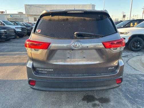 Predawn Gray Mica 2019 Toyota Highlander XLE