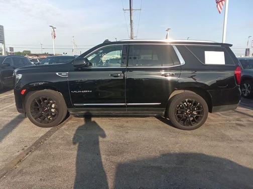 Onyx Black 2023 GMC Yukon SLT
