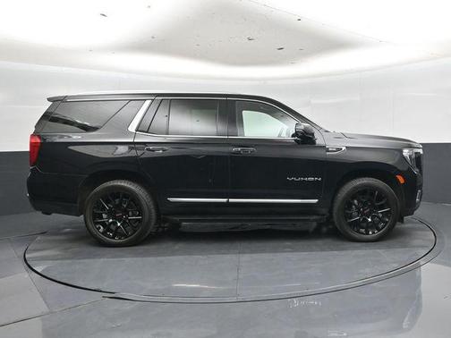 Onyx Black 2023 GMC Yukon SLT