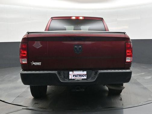 Delmonico Red Pearlcoat 2022 RAM 1500 Tradesman