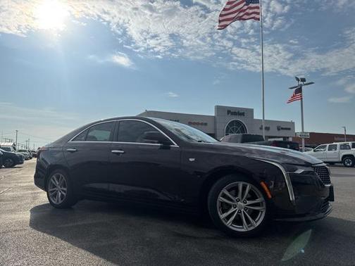 2022 Cadillac CT4 Luxury