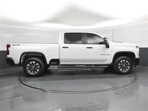 2022 Chevrolet Silverado 2500 Custom