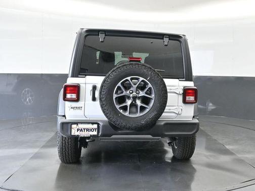 Bright White Clearcoat 2025 Jeep Wrangler Sport S
