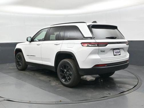 2025 Jeep Grand Cherokee Altitude