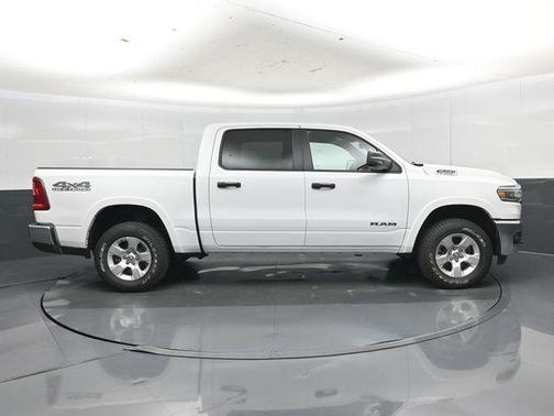 Bright White Clearcoat 2025 RAM 1500 Big Horn/Lone Star