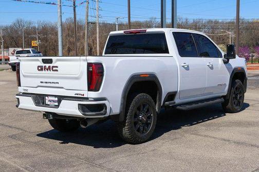 Summit White 2025 GMC Sierra 2500 AT4