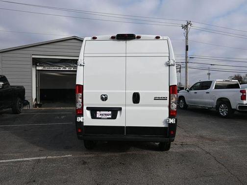 Bright White Clearcoat 2026 RAM ProMaster 2500 Tradesman