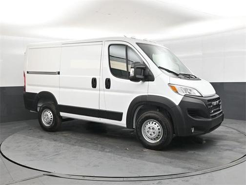 2026 RAM ProMaster 1500 Low Roof