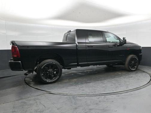 Diamond Black Crystal Pearlcoat 2026 RAM 2500 Laramie Mega Cab 4x4 6'4' Box