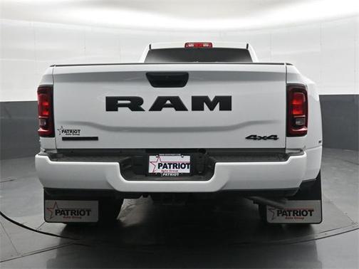 2026 RAM 3500 Big Horn Crew Cab 4x4 8' Box
