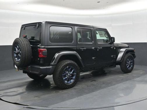Black Clearcoat 2026 Jeep Wrangler 85th Anniversary