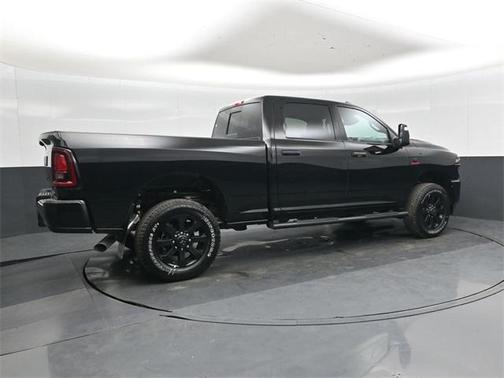 2026 RAM 2500 Tradesman Crew Cab 4x4 6'4' Box