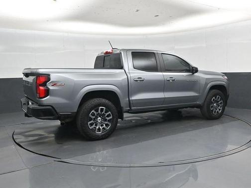 Sterling Gray Metallic 2024 Chevrolet Colorado Z71