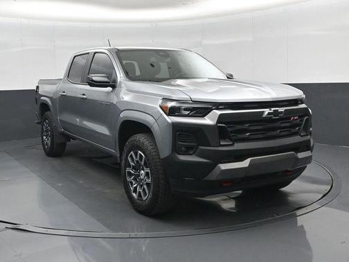 Sterling Gray Metallic 2024 Chevrolet Colorado Z71