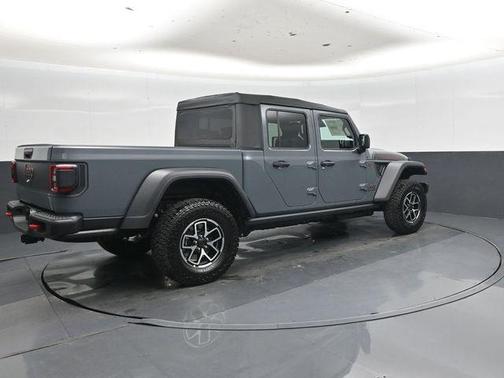 Anvil Clearcoat 2026 Jeep Gladiator Shadow Ops