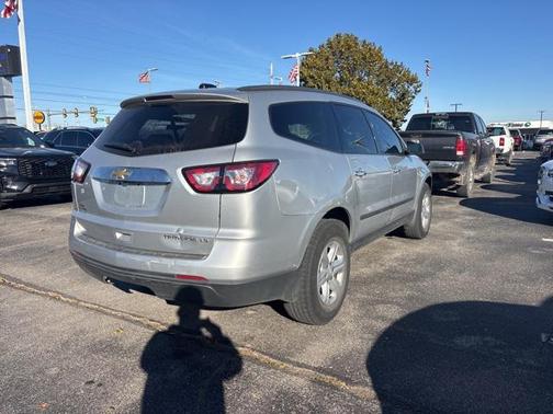 2016 Chevrolet Traverse LS