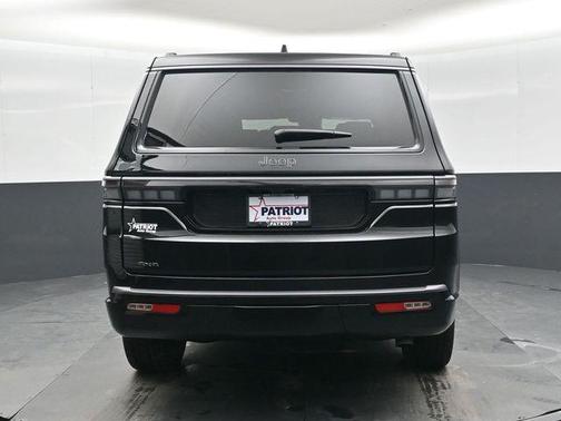 High Gloss Black 2026 Jeep Grand Wagoneer Limited Reserve 4x4