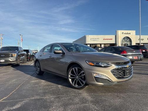 2022 Chevrolet Malibu FWD LT