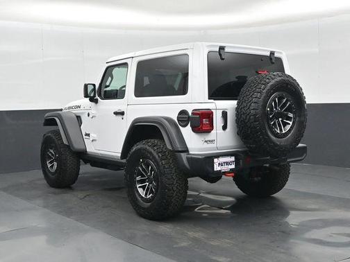 Bright White Clearcoat 2026 Jeep Wrangler Rubicon