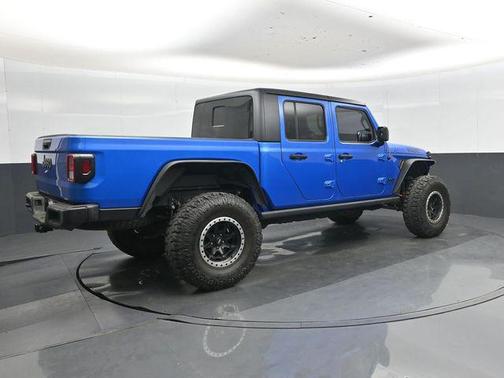 Hydro Blue Pearlcoat 2021 Jeep Gladiator Willys 4x4