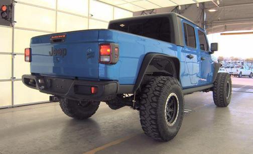 Hydro Blue Pearlcoat 2021 Jeep Gladiator Willys 4x4