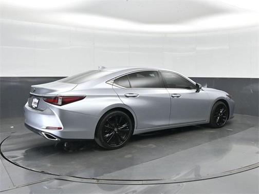 2022 Lexus ES 350 Base