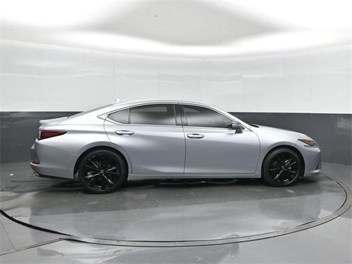 2022 Lexus ES 350 Base