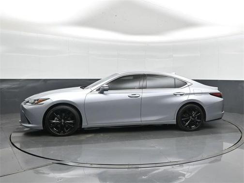 2022 Lexus ES 350 Base