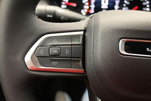 Diamond Black Crystal Pearlcoat 2026 Jeep Compass Sport