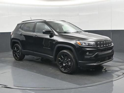 Diamond Black Crystal Pearlcoat 2026 Jeep Compass Sport