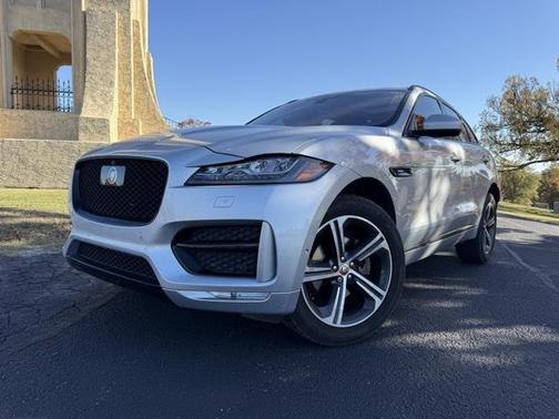 2018 Jaguar F-PACE 25t R-Sport