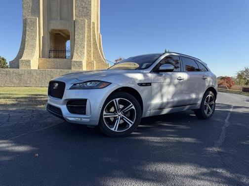 2018 Jaguar F-PACE 25t R-Sport