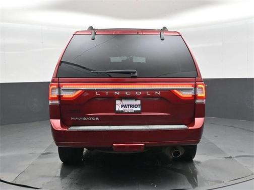 2017 Lincoln Navigator Select
