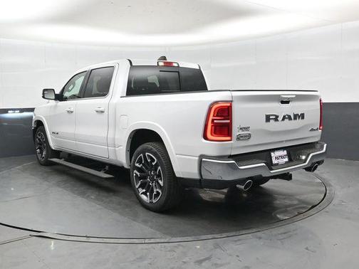 Ivory White Tri-Coat Pearlcoat 2026 RAM 1500 Longhorn
