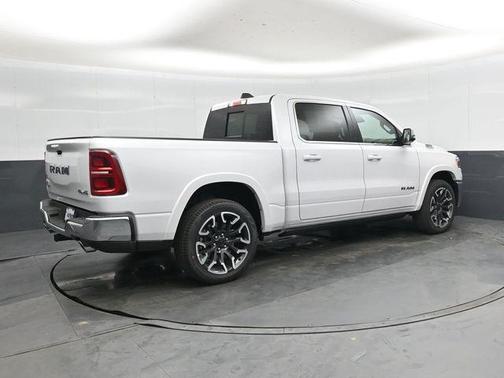 Ivory White Tri-Coat Pearlcoat 2026 RAM 1500 Longhorn