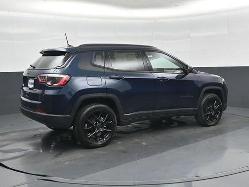 Fathom Blue Pearl Coat 2026 Jeep Compass Latitude