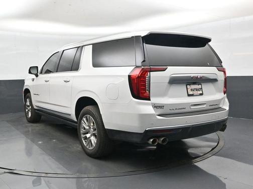 White Frost Tricoat 2022 GMC Yukon XL Denali
