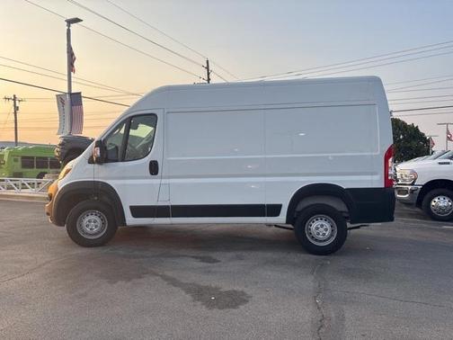 2025 RAM ProMaster 2500 Tradesman
