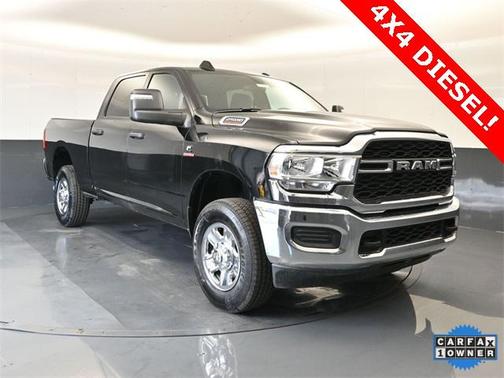 2024 RAM 2500 Tradesman Crew Cab 4x4 6'4' Box