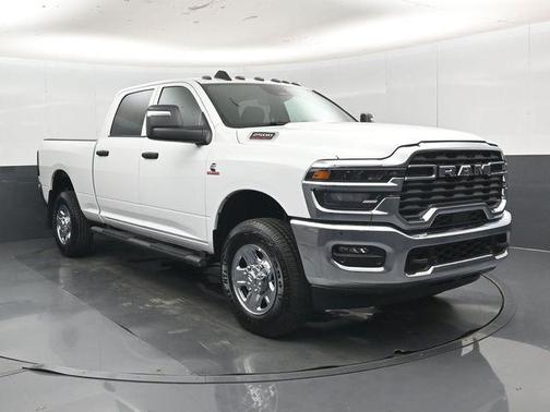 Bright White Clearcoat 2027 RAM 2500 Tradesman