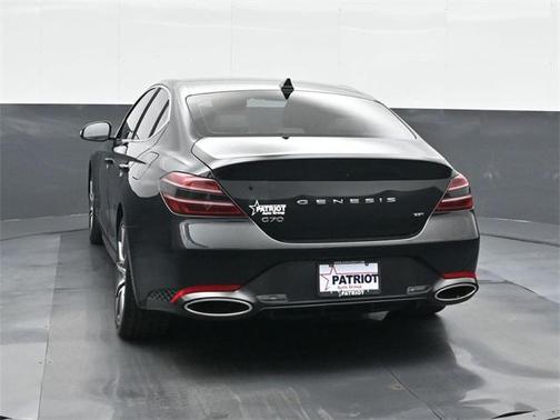 2022 Genesis G70 3.3T RWD