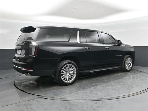 2025 Chevrolet Suburban 4WD High Country