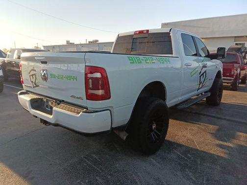 Bright White Clearcoat 2024 RAM 2500 Big Horn Crew Cab 4x4 6'4' Box