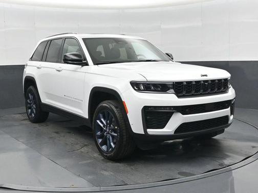 Bright White Clearcoat 2026 Jeep Grand Cherokee Limited