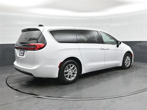 2026 Chrysler Pacifica L